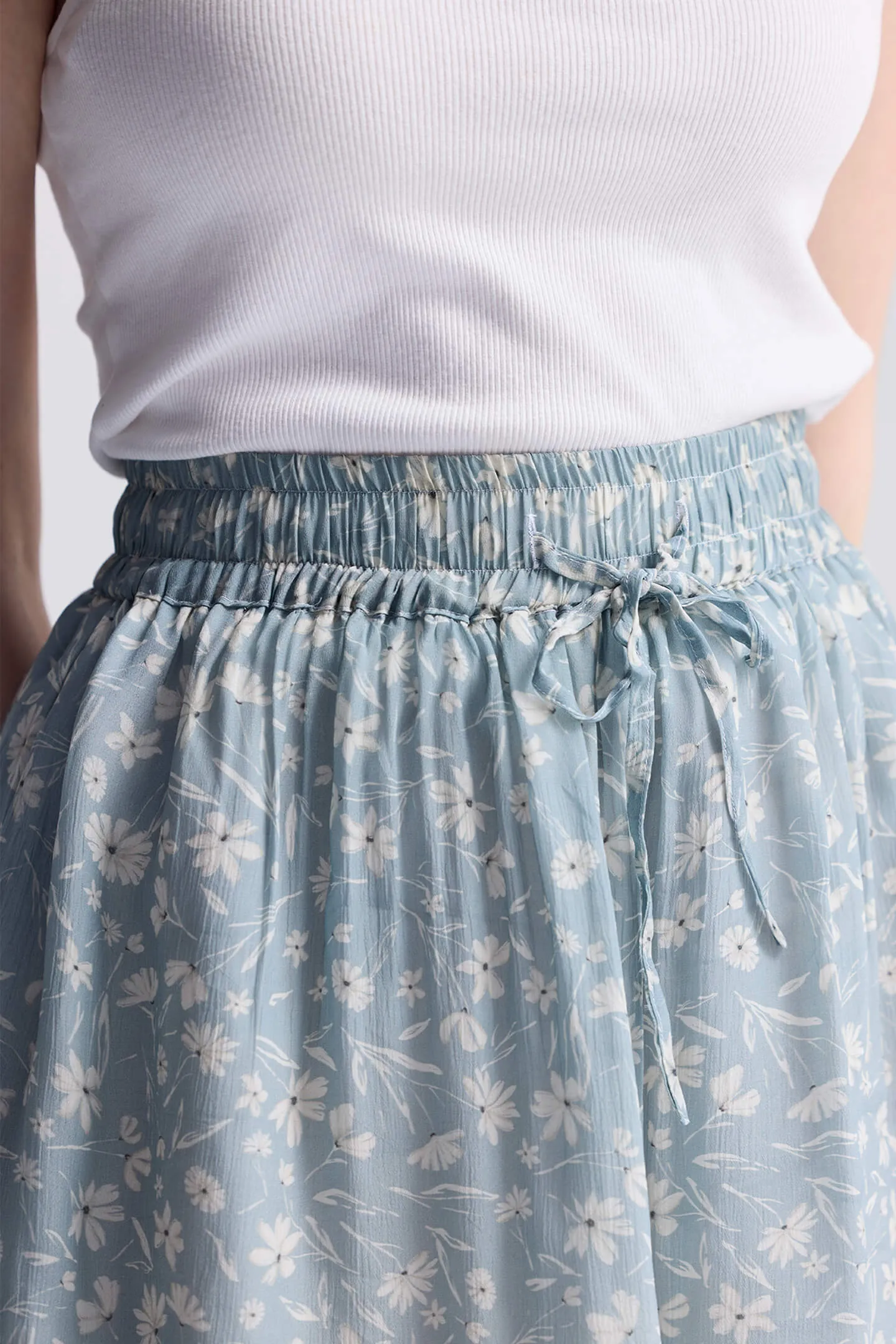 Drawstring Short Skirt in Light Blue Florals