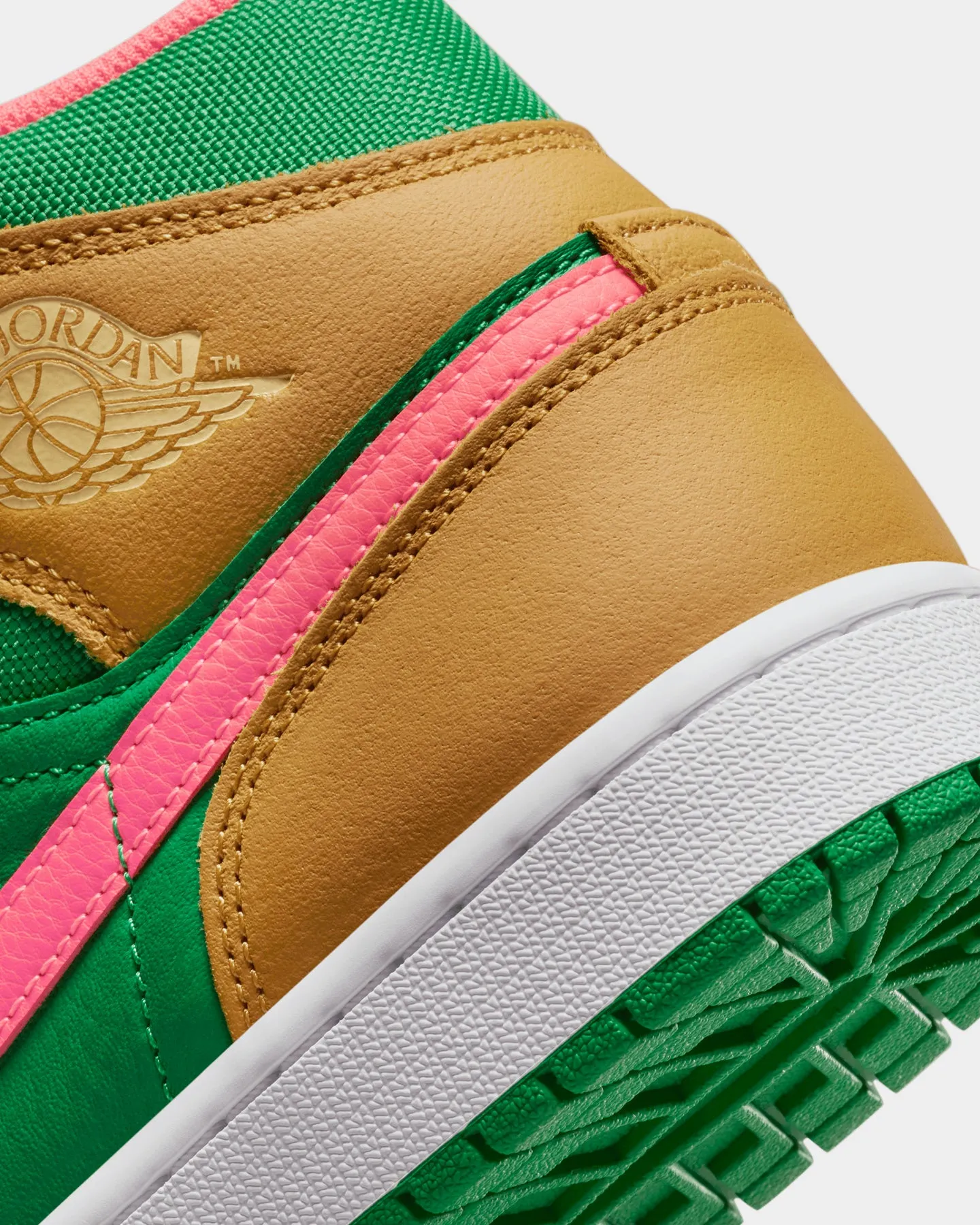 Jordan Air Jordan 1 Mid SE "Chutney" Chutney