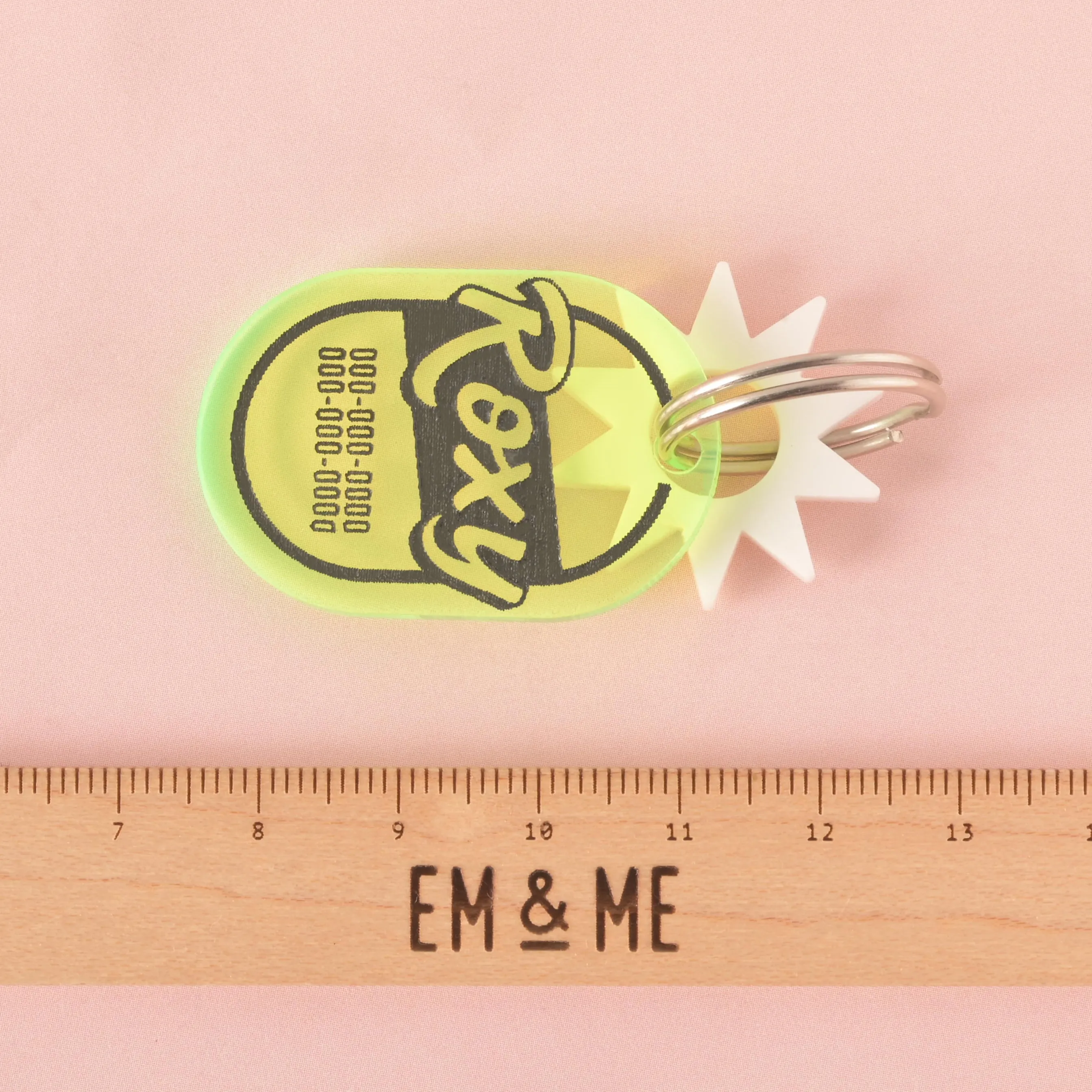 Looking Fresh, Oval Personalized Pet Tag