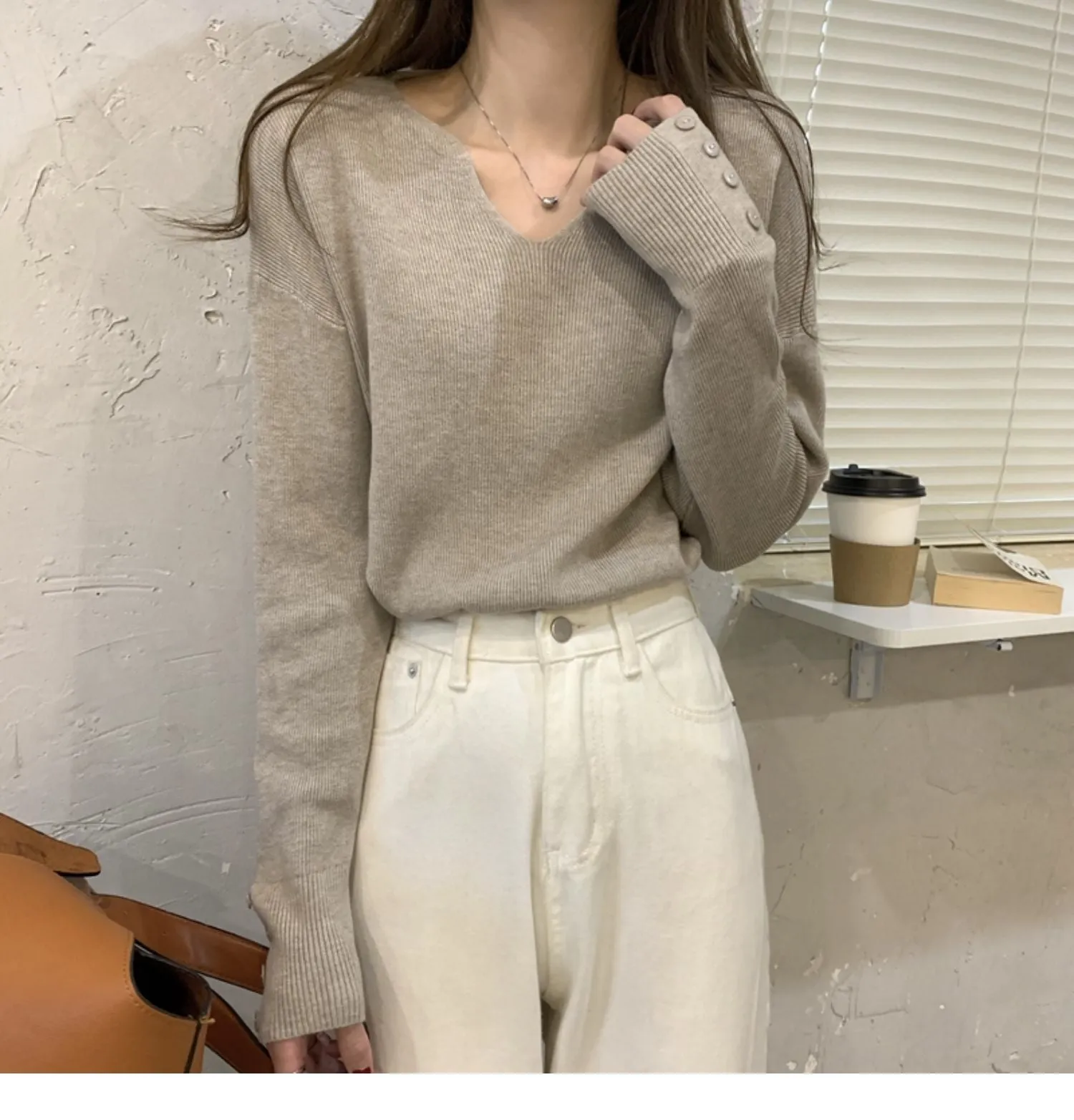 Sally Loose Button Woman Sweater