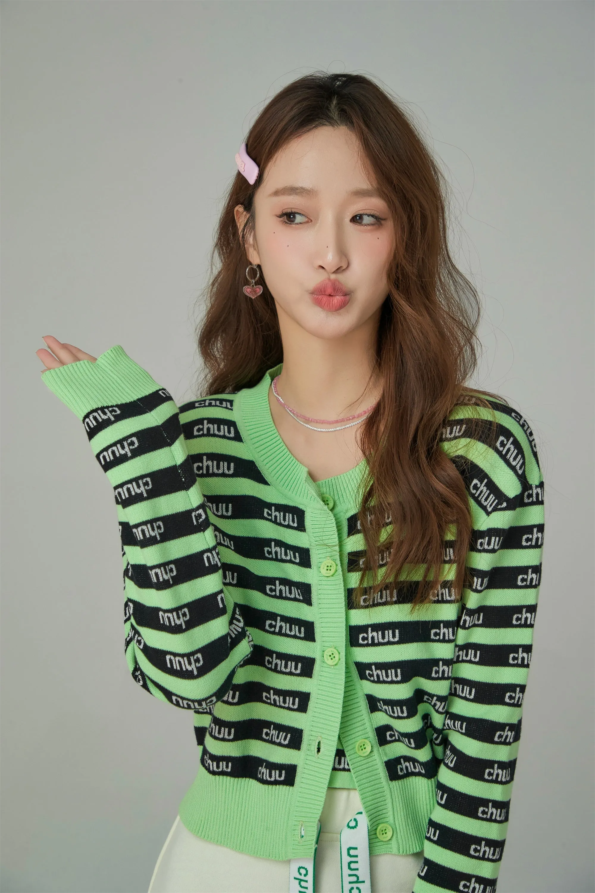 Stripes Chuu Logo Knit Cardigan