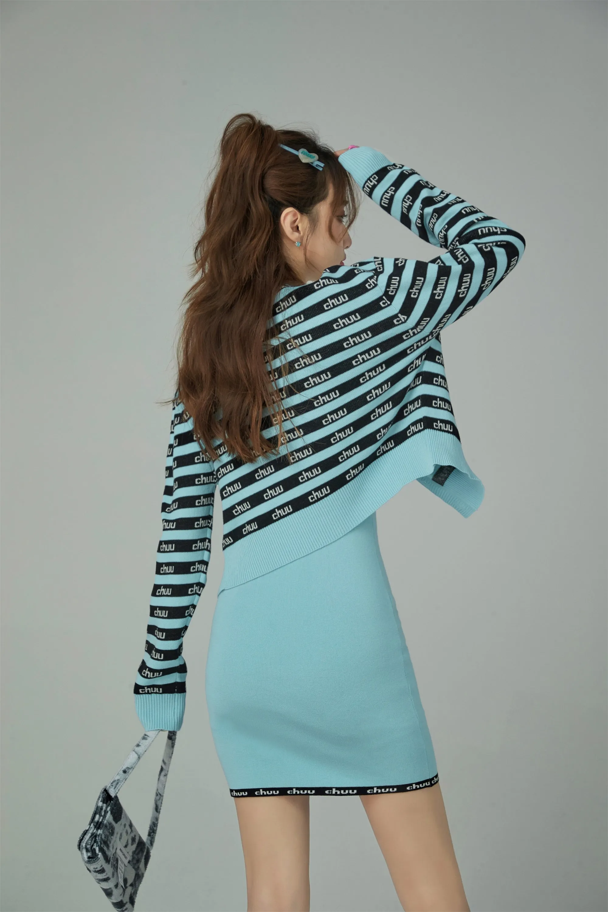 Stripes Chuu Logo Knit Cardigan