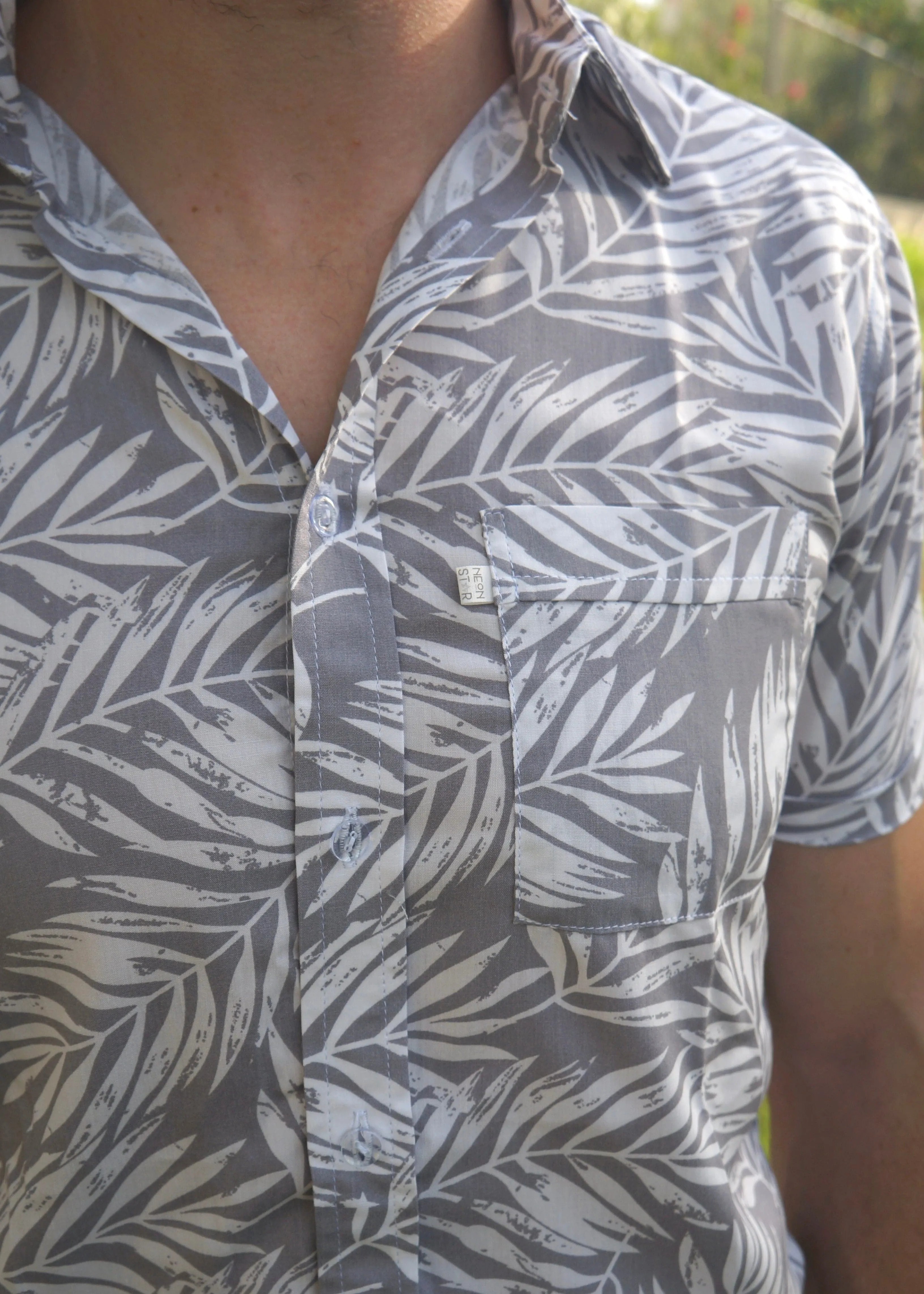 The Men’s Casual Shirt - Pebble Palms