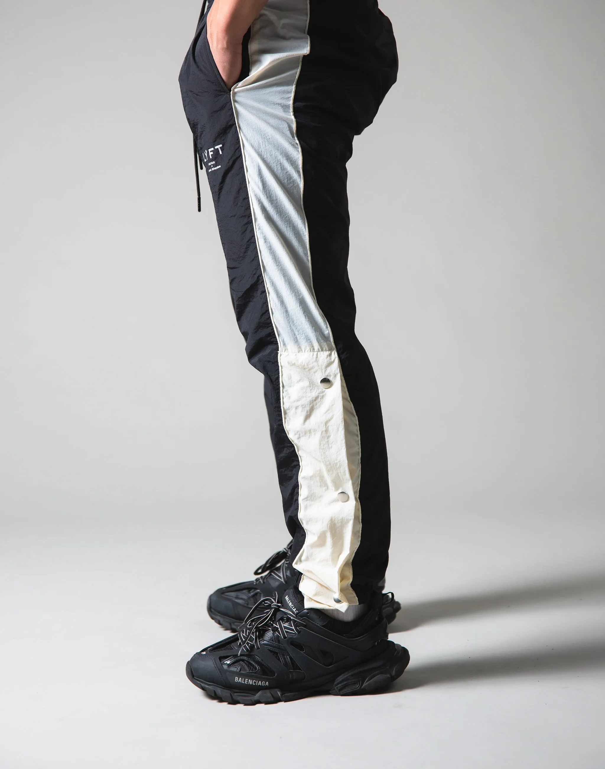 Warm Up Nylon Pants - Black